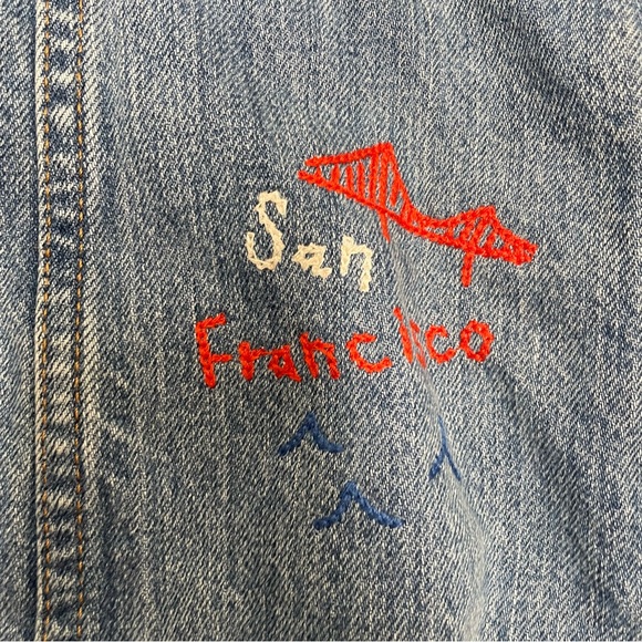 Levi’s Embroidered Jean Jacket Shark Rainbow California Dreamin Peace Size S - Picture 7 of 12